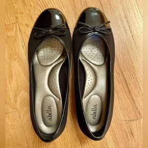 Black Ballet Flats with Patent Leather-style Toes